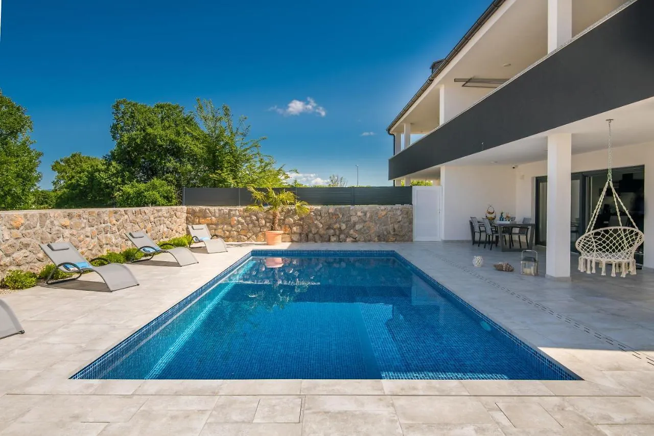Apartment Meteora With Private Pool Malinska Croatia