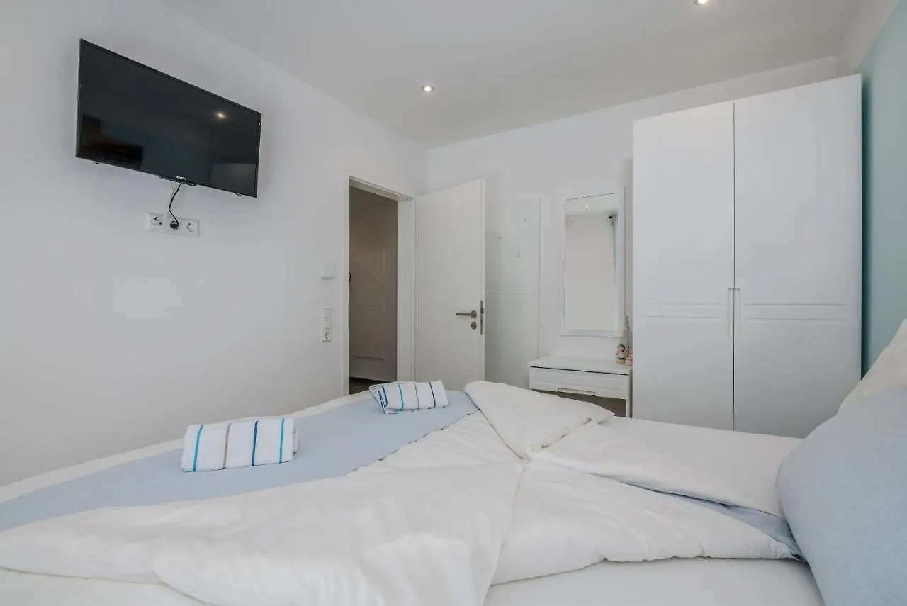 Apartment Meteora With Private Pool Malinska